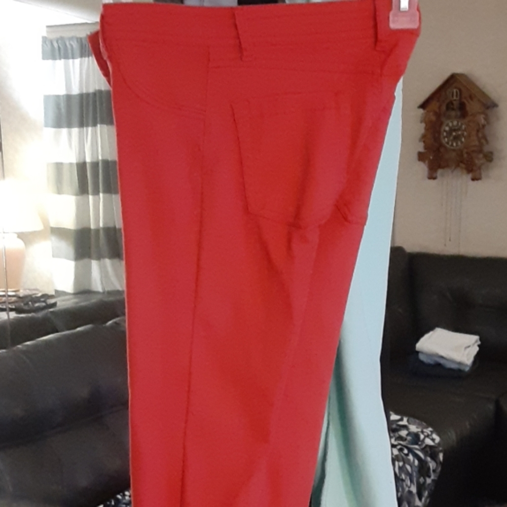 Dark peach capri